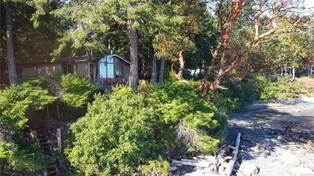 2 of 31 - 1520 Barrett Rd, Gabriola Island, BC
