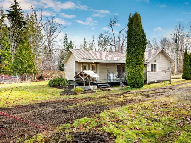 1 of 38 - 8331 Island Hwy S, Fanny Bay, BC