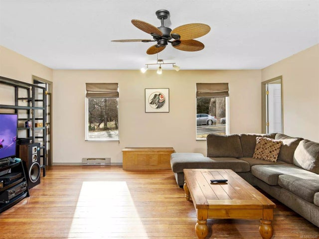 3 of 38 - 8331 Island Hwy S, Fanny Bay, BC