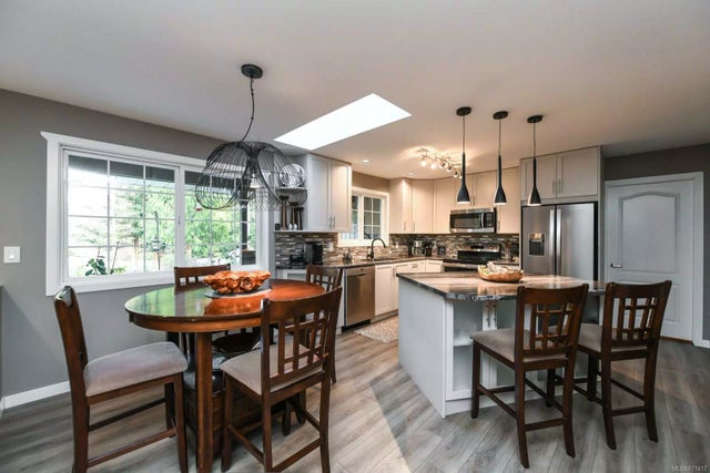 5 of 38 - 6519 Mystery Beach Rd, Fanny Bay, BC