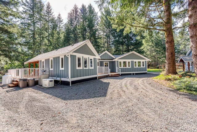 2 of 64 - 325 Bates Dr, Fanny Bay, BC