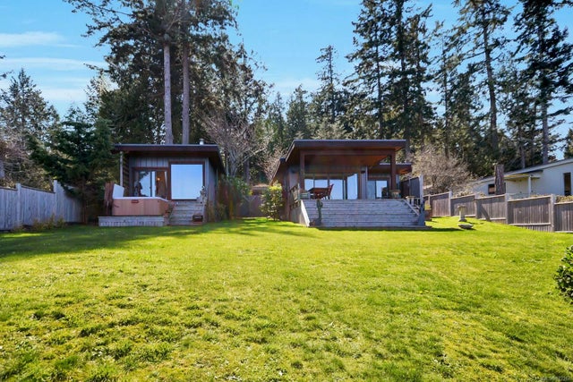 2 of 73 - 662 Berry Point Rd, Gabriola Island, BC