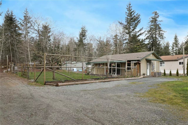 1 of 19 - 6627 Mystery Beach Rd, Fanny Bay, BC