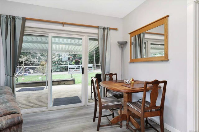 5 of 19 - 6627 Mystery Beach Rd, Fanny Bay, BC