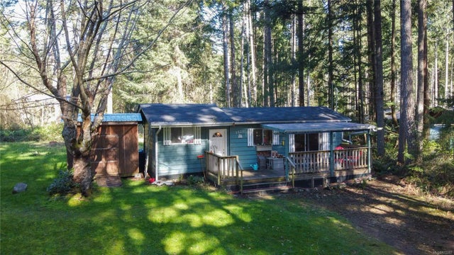 2 of 18 - 1521 Violet Cres, Gabriola Island, BC