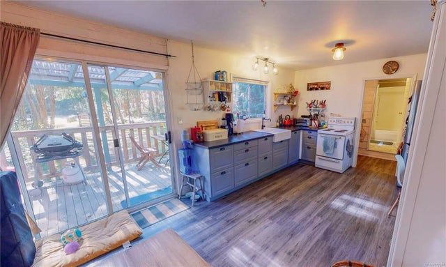 5 of 18 - 1521 Violet Cres, Gabriola Island, BC