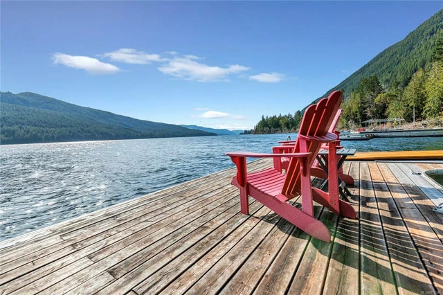 2 of 41 - 9376 Creekside Dr, Youbou, BC
