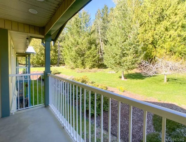 1 of 27 - 500 Argyle Lane 205, Gabriola Island, BC