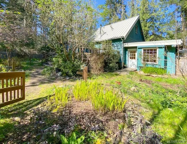 1 of 41 - 140 Malaspina Dr, Gabriola Island, BC