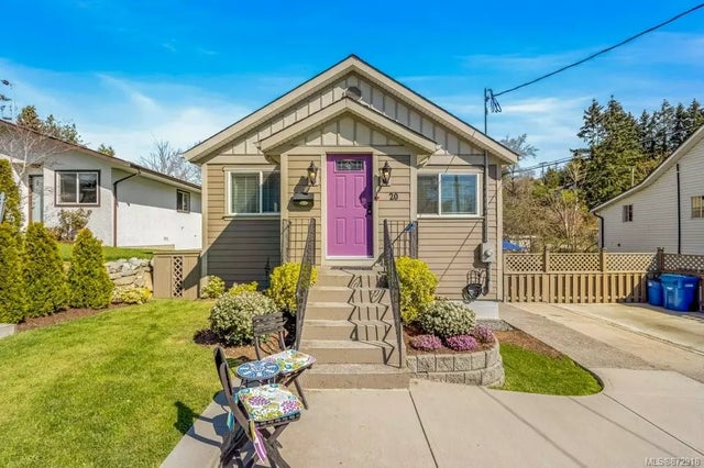 1 of 34 - 20 Durham St, Nanaimo, BC