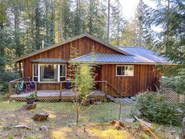 1 of 25 - 677 South Rd, Gabriola Island, BC