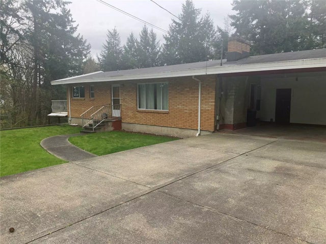 1 of 15 - 1359 Chilco Rd, Crofton, BC