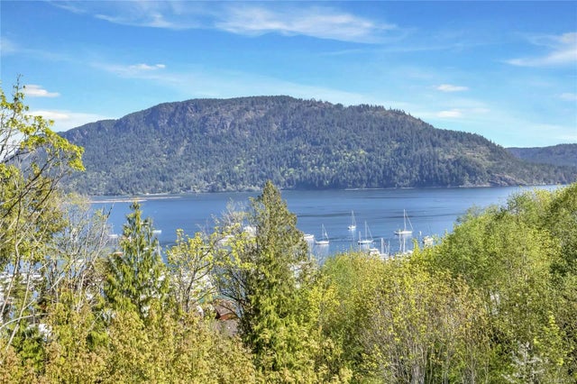 4 of 57 - 1757 Fenwick Rd, Cowichan Bay, BC