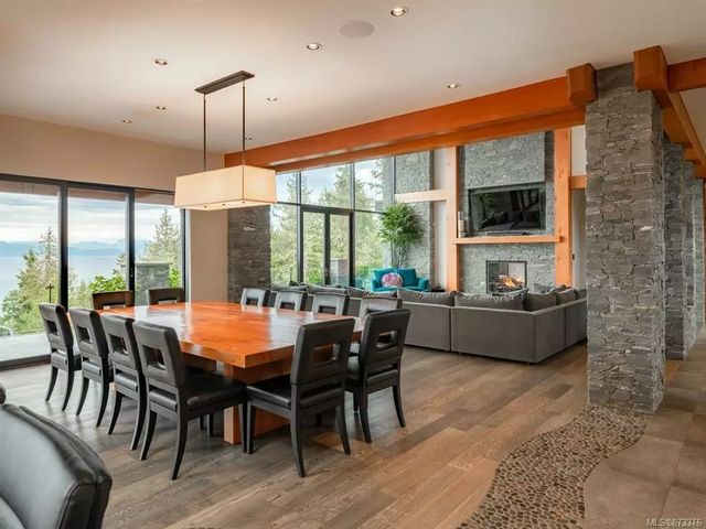 4 of 99 - 5512 Hiquebran Rd, Nanaimo, BC