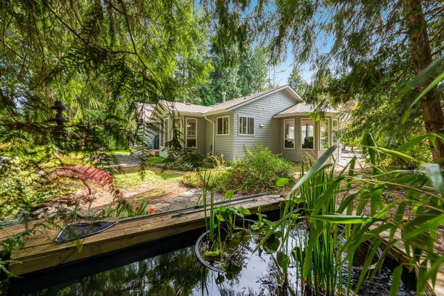 1 of 41 - 169 Michael Pl, Fanny Bay, BC