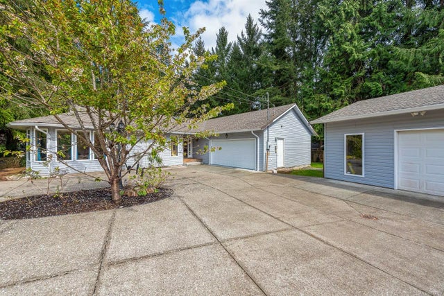 2 of 41 - 169 Michael Pl, Fanny Bay, BC