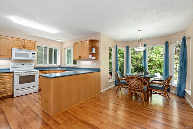 3 of 41 - 169 Michael Pl, Fanny Bay, BC