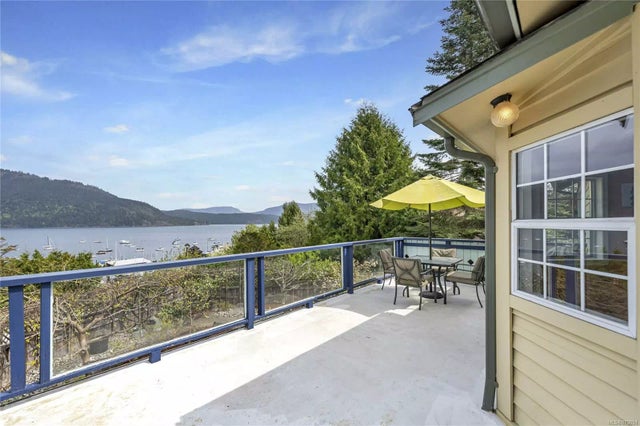2 of 37 - 1776 Fenwick Rd, Cowichan Bay, BC