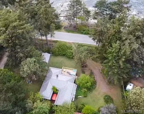 4 of 51 - 925 Berry Point Rd, Gabriola Island, BC