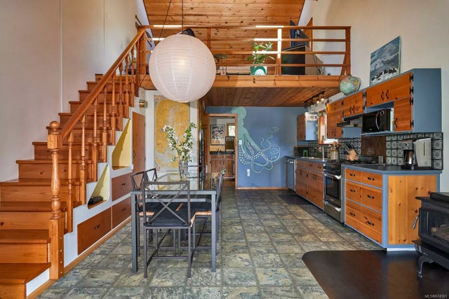 4 of 62 - 214 Baynes Dr, Fanny Bay, BC