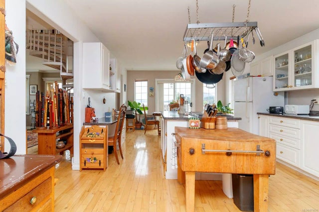 3 of 49 - 1560 Joan Ave, Crofton, BC