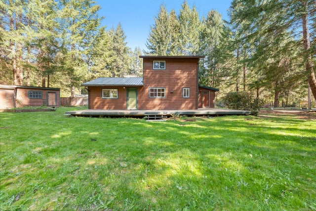 1 of 35 - 7825 Little Way, Fanny Bay, BC