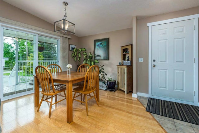 3 of 39 - 6619 Mystery Beach Rd, Fanny Bay, BC