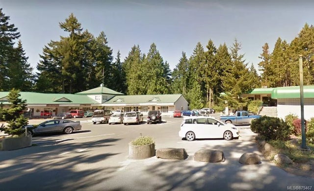 1 of 17 - 590 North Rd, Gabriola Island, BC