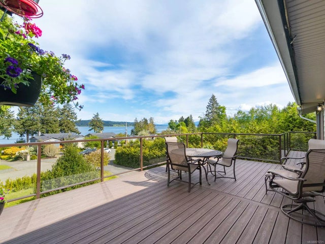 1 of 55 - 5877 Garvin Rd, Fanny Bay, BC