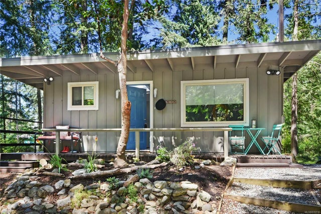 1 of 35 - 180 Malaspina Dr, Gabriola Island, BC