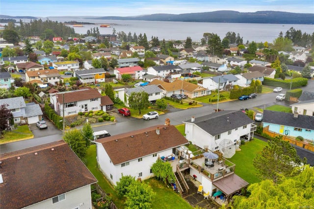 2 of 23 - 1582 Pauline St, Crofton, BC