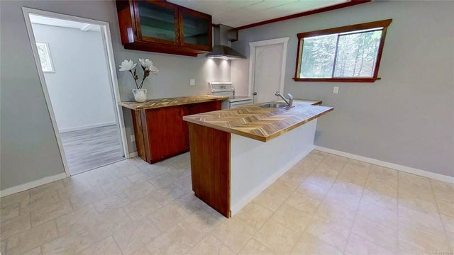 2 of 20 - 370 Spruce Ave, Gabriola Island, BC