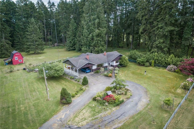 1 of 22 - 4525 Waldy Rd, Cowichan Bay, BC