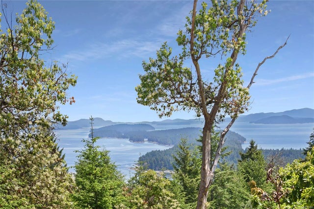 2 of 74 - 1495 Coats Dr, Gabriola Island, BC