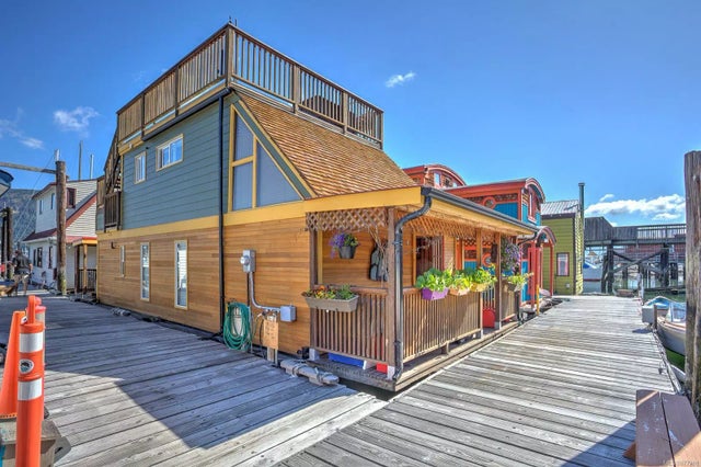 1 of 27 - 1765 Cowichan Bay Rd 3, Cowichan Bay, BC