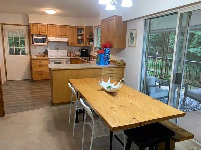 3 of 16 - 4570 Lanes Rd, Cowichan Bay, BC