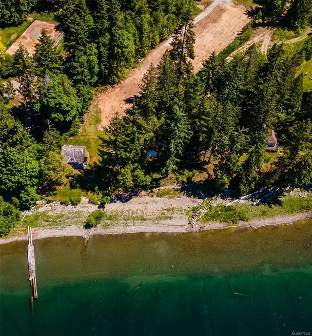 3 of 18 - 8396 Sa-seen-os Rd, Youbou, BC
