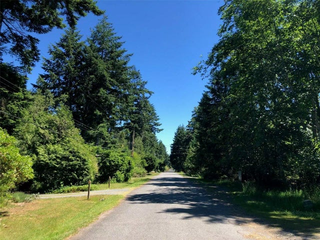 1 of 11 - Lt 3 Sea Lovers Lane, Gabriola Island, BC