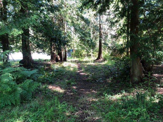 2 of 11 - Lt 3 Sea Lovers Lane, Gabriola Island, BC