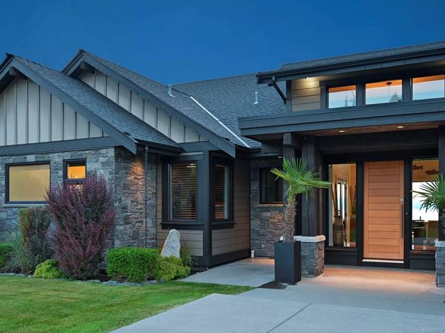 4 of 51 - 5514 Hiquebran Rd, Nanaimo, BC