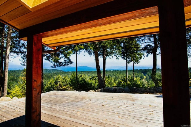 4 of 8 - 680 Tin Can Alley, Gabriola Island, BC