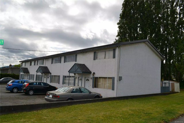 1 of 14 - 1590 Robert St, Crofton, BC