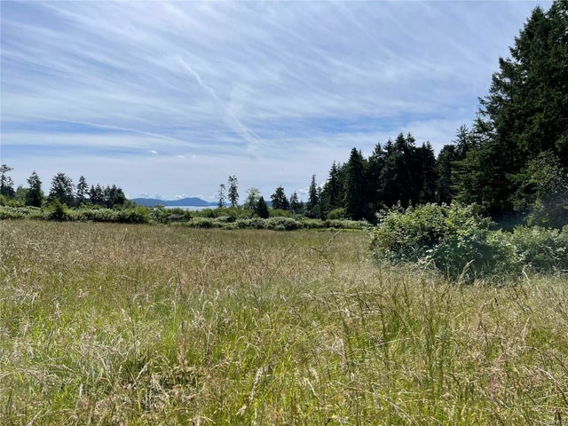 2 of 24 - 2050 South Rd, Gabriola Island, BC