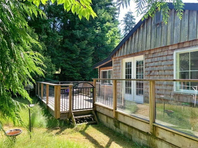 1 of 32 - 785 Killerwhale Lkout, Gabriola Island, BC