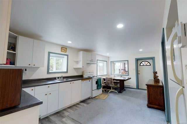 4 of 29 - 8129 Arthur St, Crofton, BC