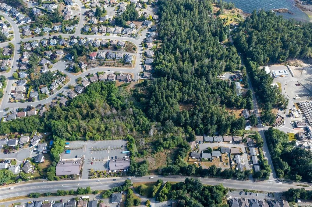 4670 Hammond Bay Rd, Nanaimo