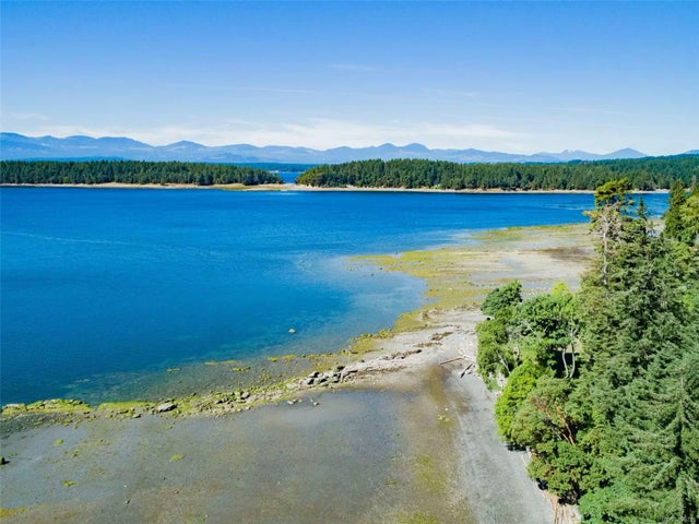 2 of 75 - 2205 Shaw Rd, Gabriola Island, BC