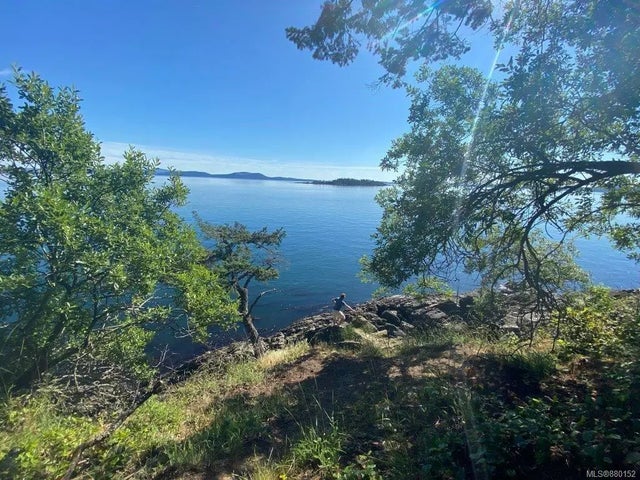 1 of 13 - 1260 Greenleaf Lane, Sidney Island, BC