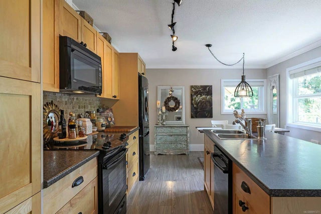 5 of 56 - 7762 Vivian Way, Fanny Bay, BC