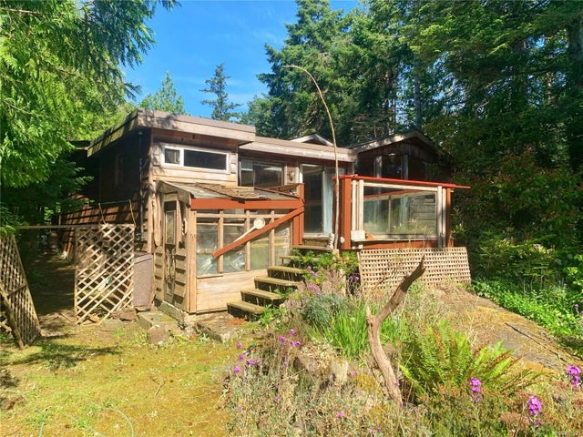 2 of 32 - 3109 North Rd, Gabriola Island, BC